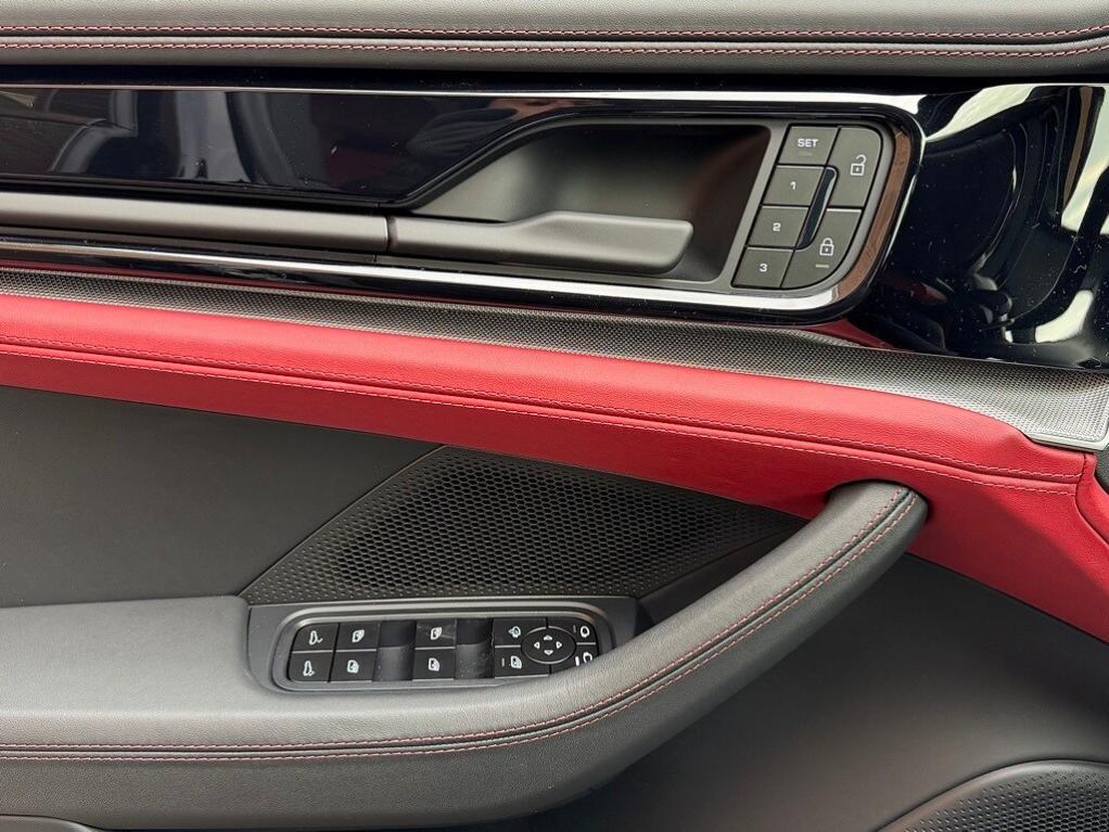 new 2026 Porsche Panamera car, priced at $146,140