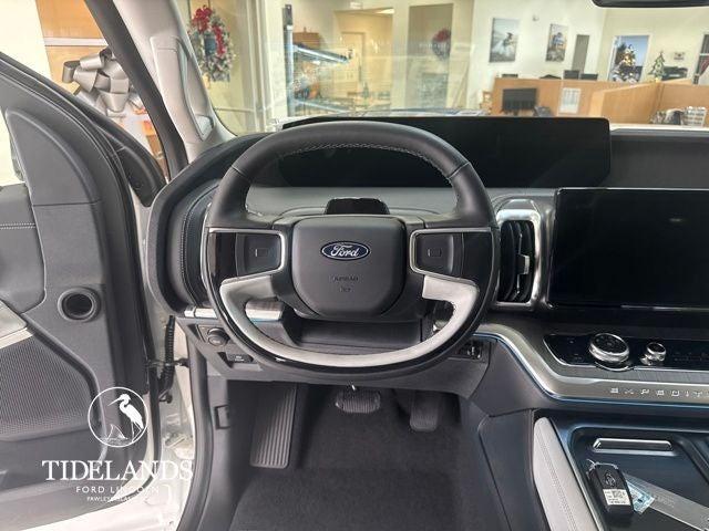new 2025 Ford Expedition car, priced at $91,485