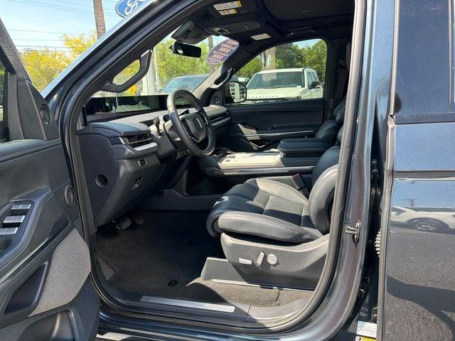 used 2025 Lincoln Navigator car