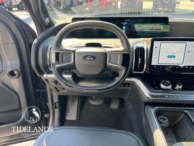 new 2025 Ford Expedition car, priced at $82,450