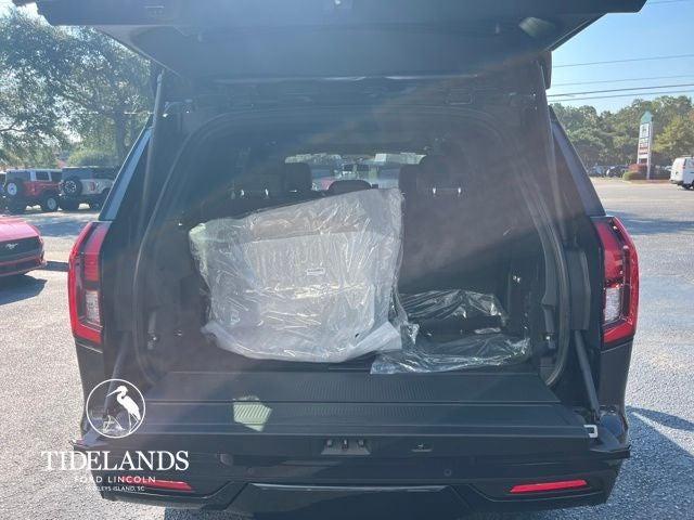 new 2025 Ford Expedition car, priced at $82,450