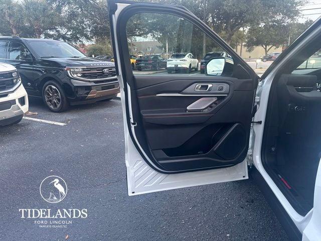 new 2026 Ford Explorer car