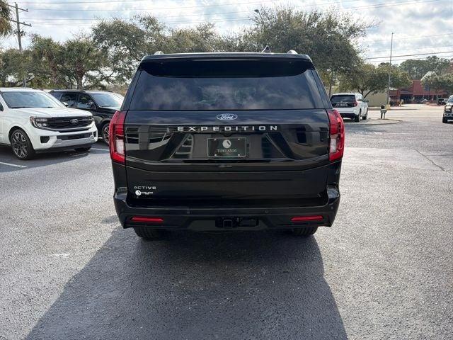 used 2025 Ford Expedition car, priced at $57,300