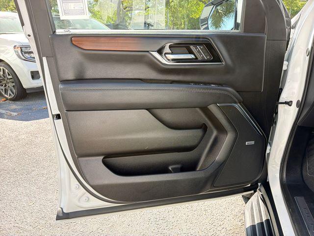 used 2025 GMC Yukon car