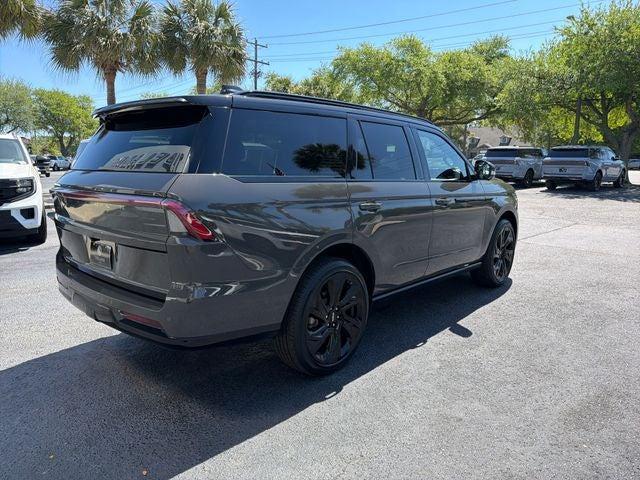 used 2025 Lincoln Navigator car