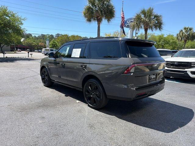 used 2025 Lincoln Navigator car