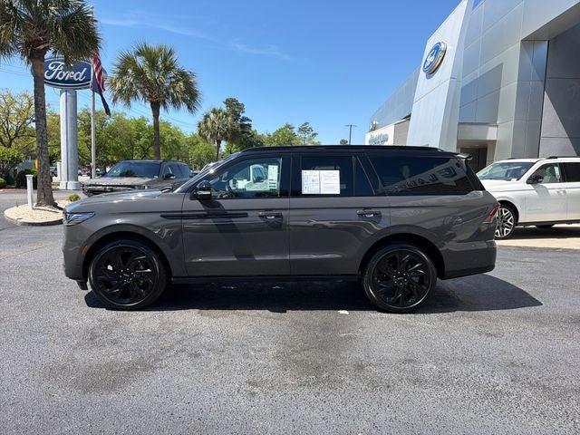 used 2025 Lincoln Navigator car