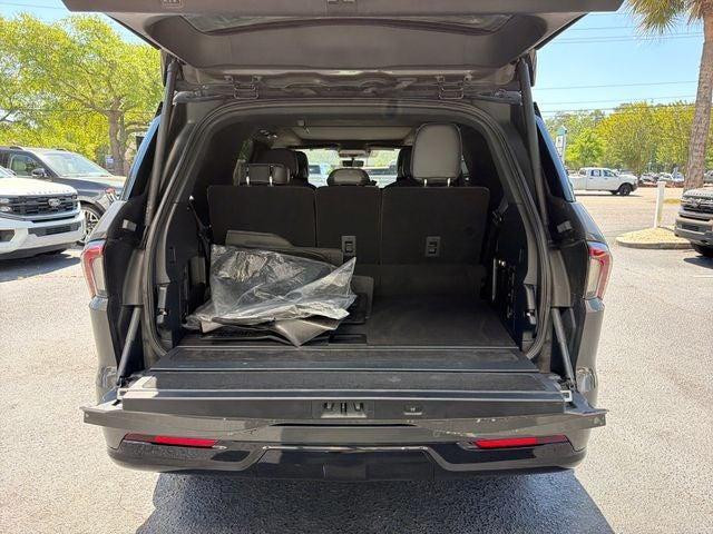 used 2025 Lincoln Navigator car