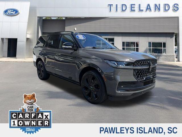 used 2025 Lincoln Navigator car