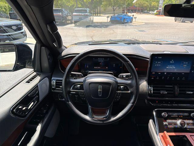 used 2023 Lincoln Navigator car