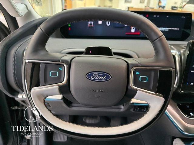 new 2025 Ford Expedition car, priced at $90,985