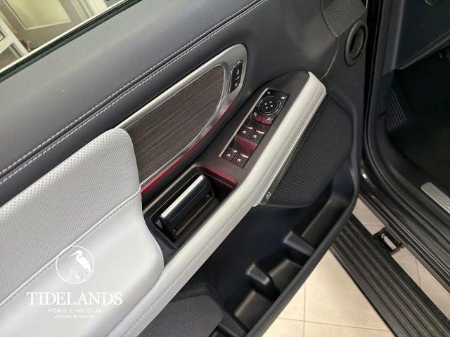 new 2025 Ford Expedition car, priced at $90,985