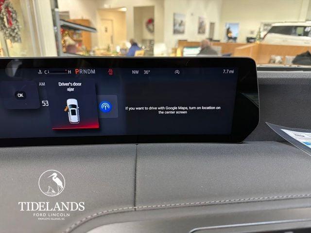 new 2025 Ford Expedition car, priced at $90,985