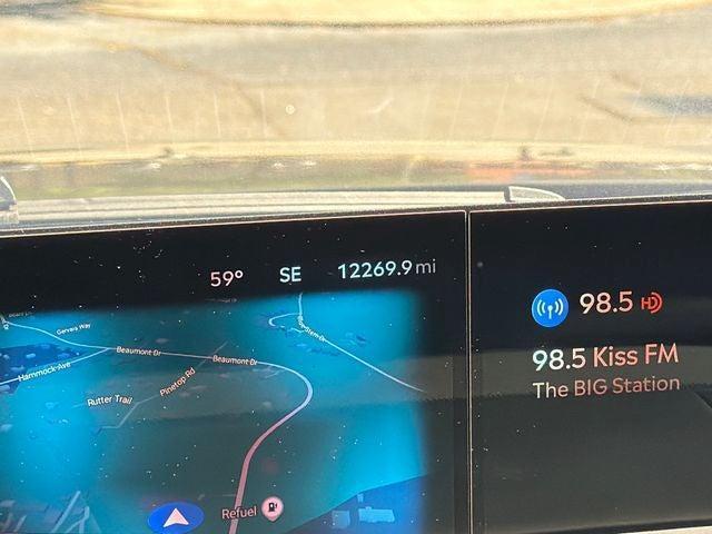used 2025 Lincoln Navigator car