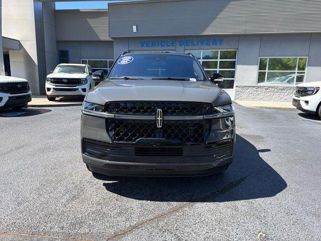 used 2025 Lincoln Navigator car