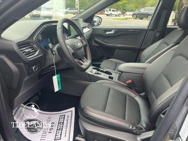 new 2025 Ford Escape car, priced at $32,995