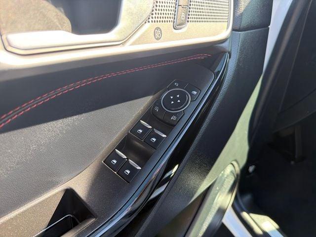 used 2023 Ford Explorer car