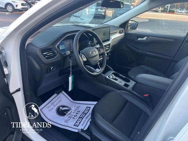 new 2025 Ford Escape car, priced at $29,995