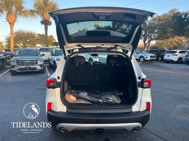 new 2025 Ford Escape car, priced at $29,995