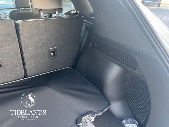 new 2025 Ford Escape car, priced at $29,995