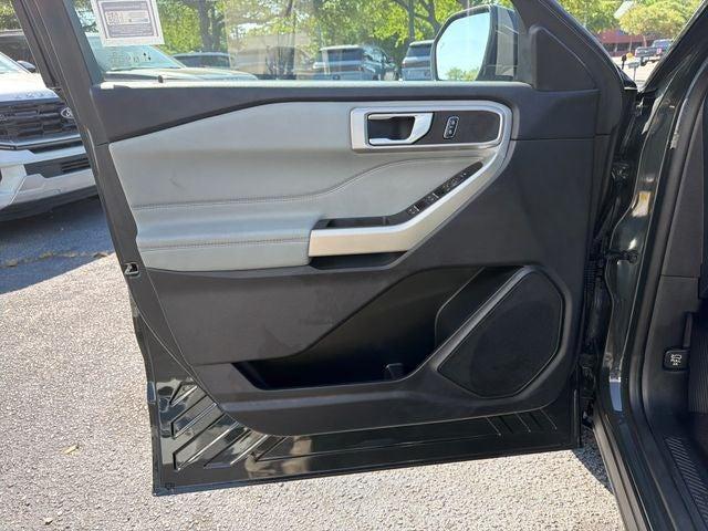 used 2023 Ford Explorer car