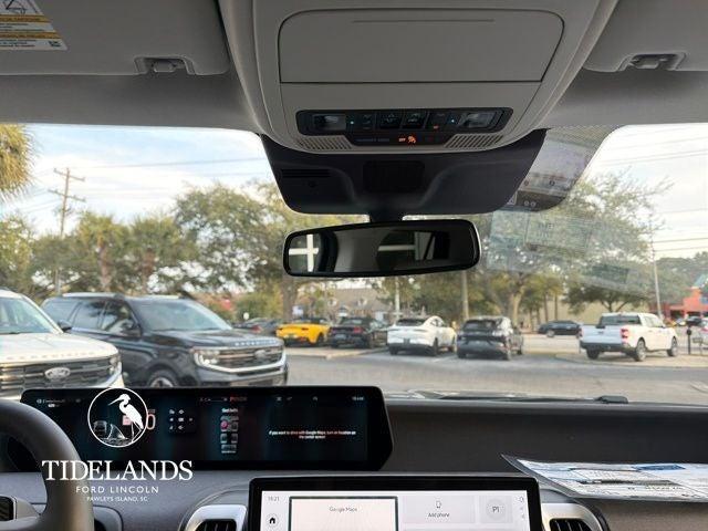 new 2026 Ford Expedition car, priced at $71,940