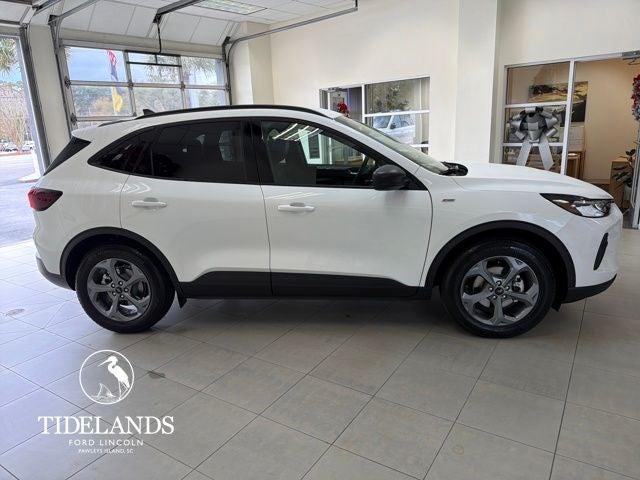 new 2026 Ford Escape car, priced at $31,995