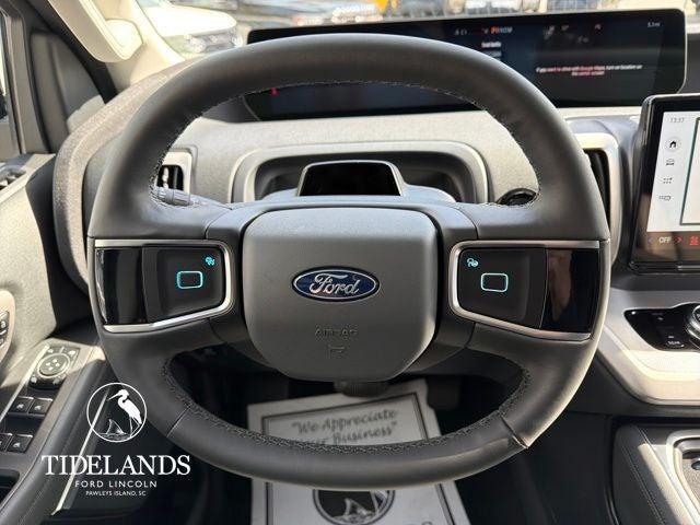 new 2026 Ford Expedition car
