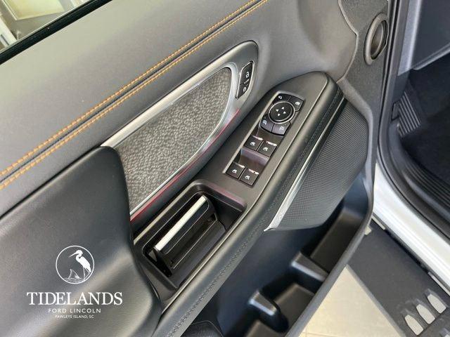 new 2025 Ford Expedition car, priced at $86,180