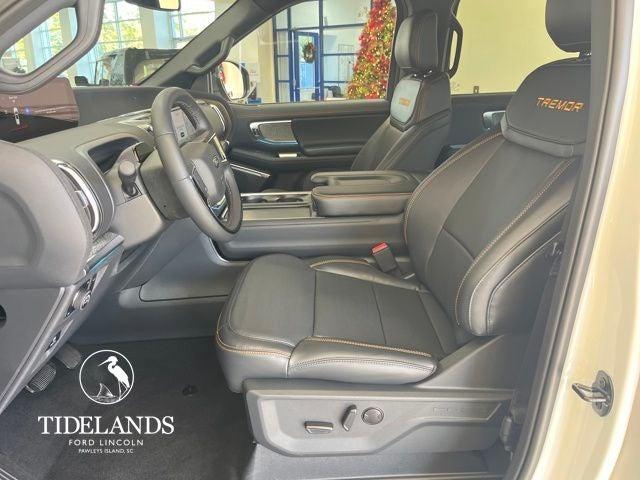 new 2025 Ford Expedition car, priced at $86,180