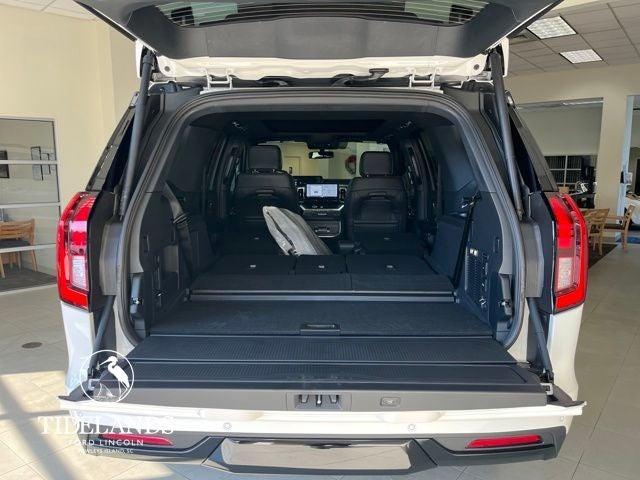 new 2025 Ford Expedition car, priced at $86,180