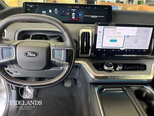 new 2025 Ford Expedition car, priced at $86,180