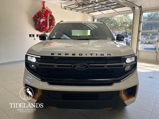 new 2025 Ford Expedition car, priced at $86,180