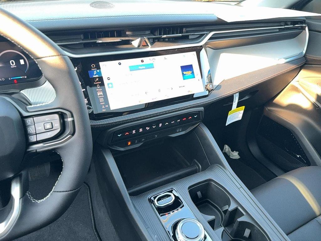 new 2026 Jeep Cherokee car, priced at $46,703