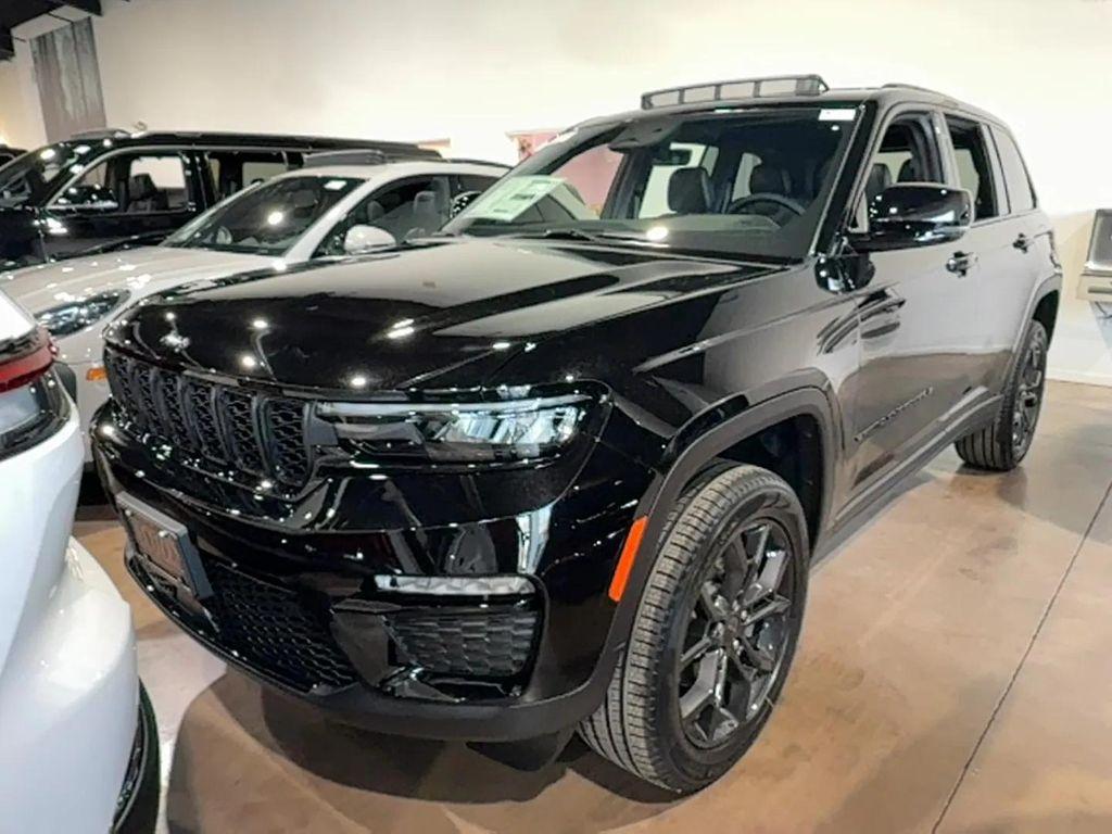new 2025 Jeep Grand Cherokee car, priced at $54,235