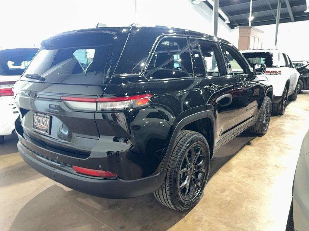 new 2025 Jeep Grand Cherokee car, priced at $54,235