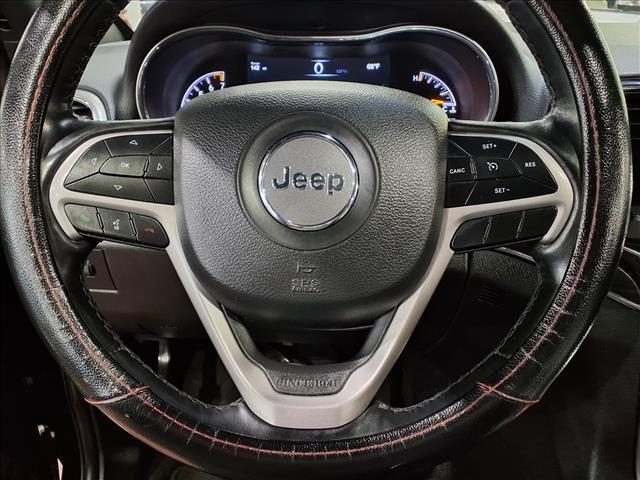 used 2021 Jeep Grand Cherokee car, priced at $30,594