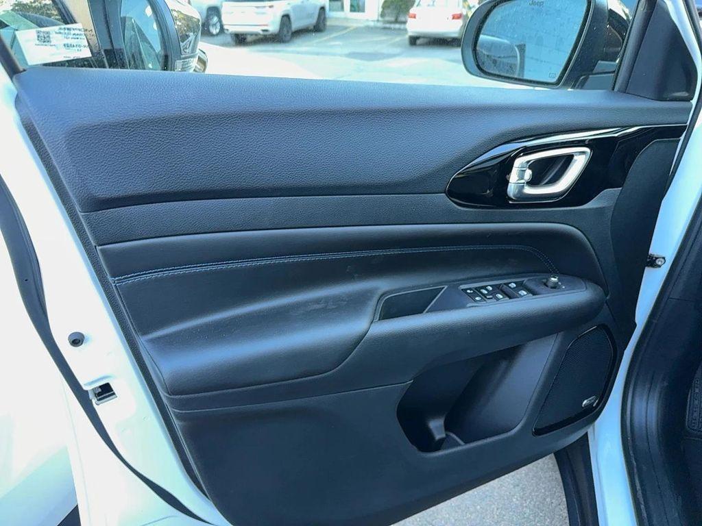 new 2026 Jeep Compass car, priced at $40,025