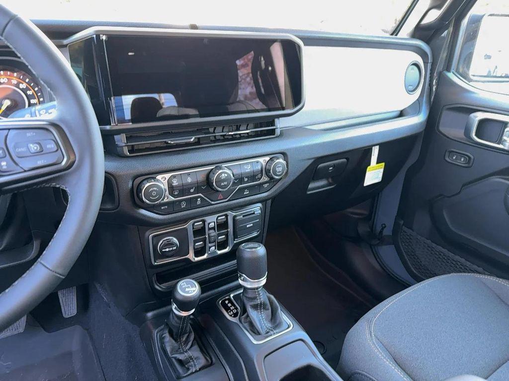 new 2026 Jeep Gladiator car, priced at $55,190