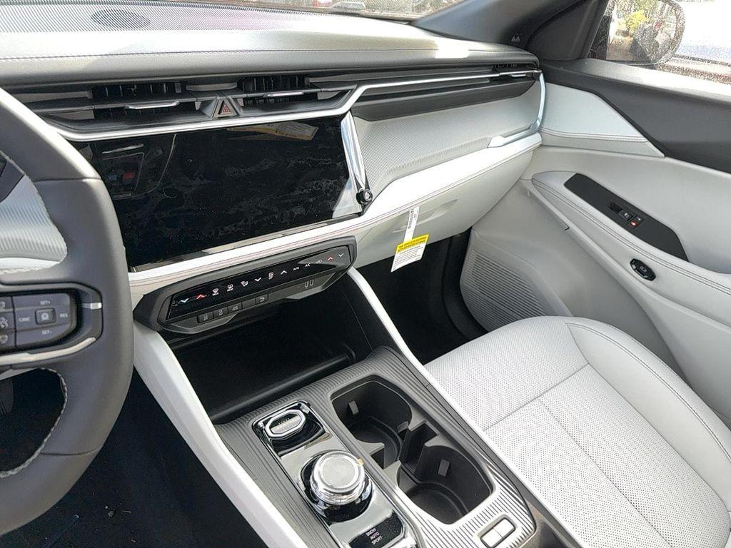 new 2026 Jeep Cherokee car, priced at $44,113