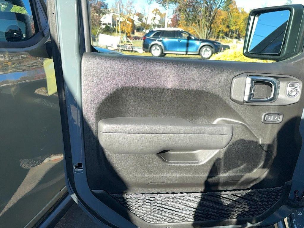 new 2026 Jeep Wrangler car, priced at $58,705