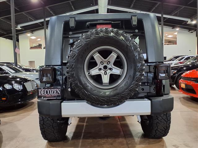 used 2009 Jeep Wrangler Unlimited car, priced at $18,995