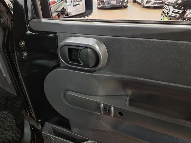 used 2009 Jeep Wrangler Unlimited car, priced at $18,995