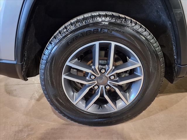 used 2019 Jeep Grand Cherokee car, priced at $17,900
