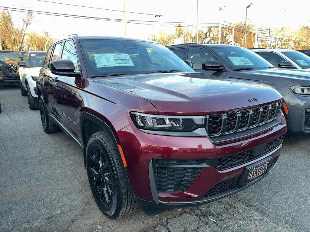 new 2026 Jeep Grand Cherokee car, priced at $48,680
