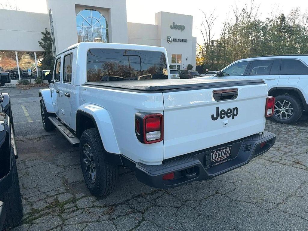 new 2026 Jeep Gladiator car, priced at $54,595