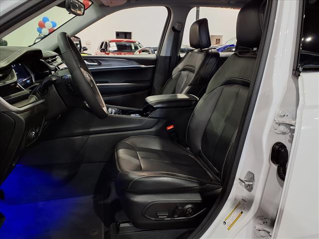 used 2023 Jeep Grand Cherokee car, priced at $37,234
