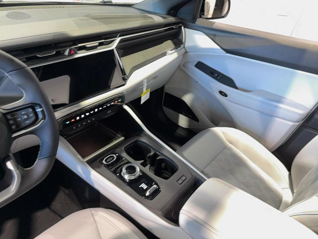 new 2026 Jeep Cherokee car, priced at $46,810