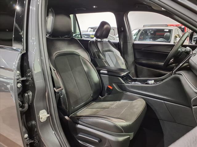 used 2024 Jeep Grand Cherokee L car, priced at $28,900