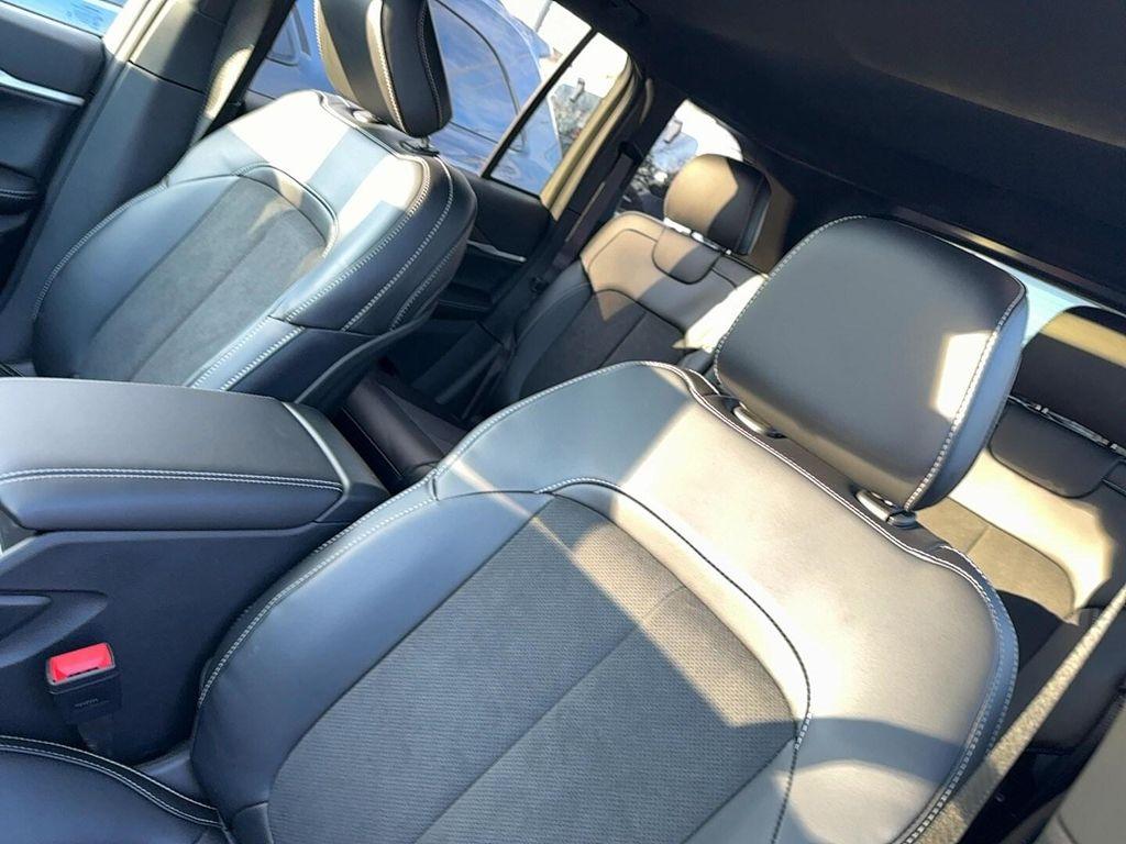 new 2026 Jeep Grand Cherokee car, priced at $48,155